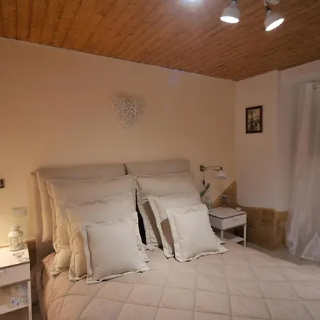 Nicole House Bed and breakfast Bari